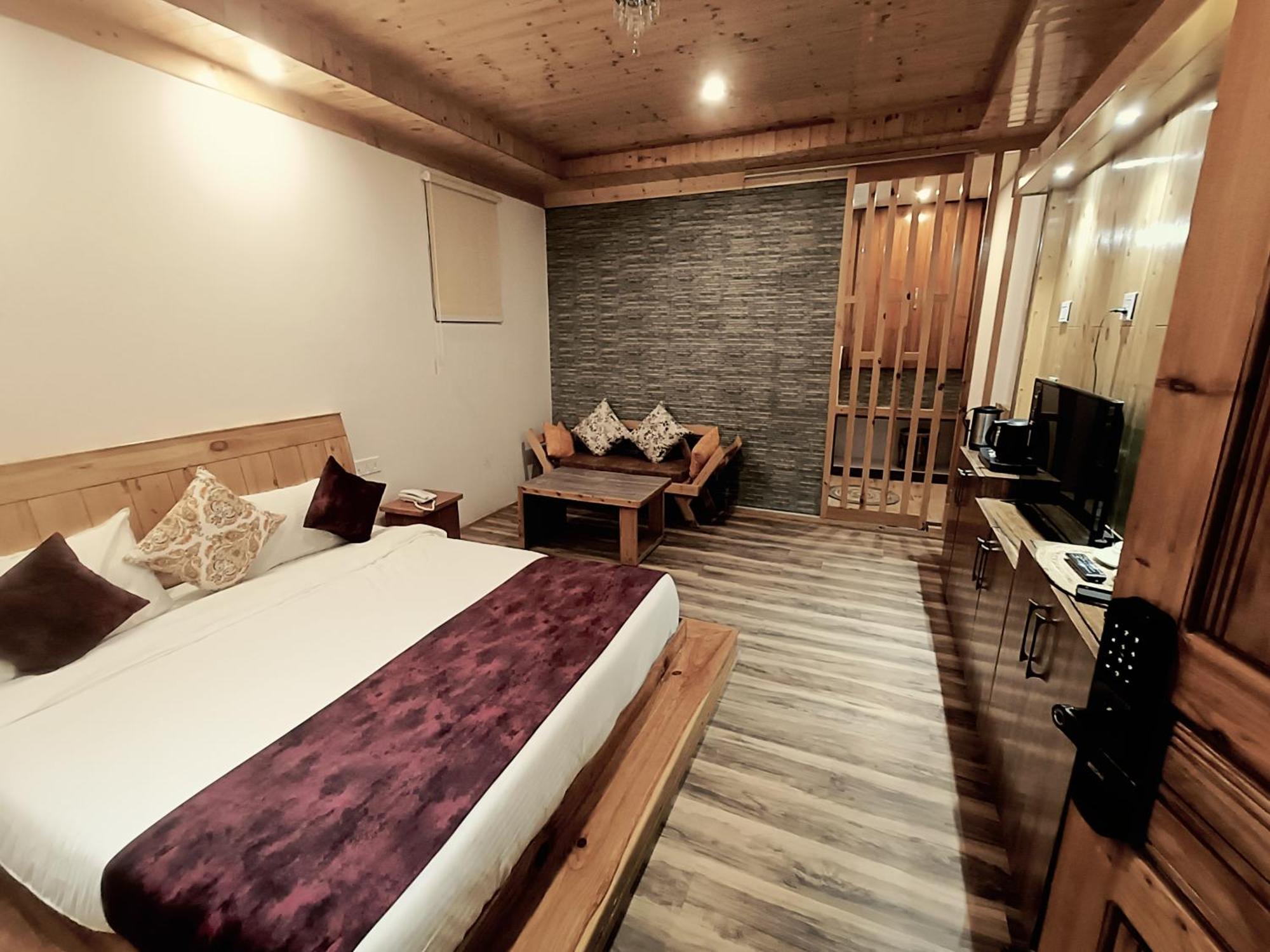 Trimounts-A Boutique Hotel & Wellnes Center In Tirthan Valley Banjar Exterior photo